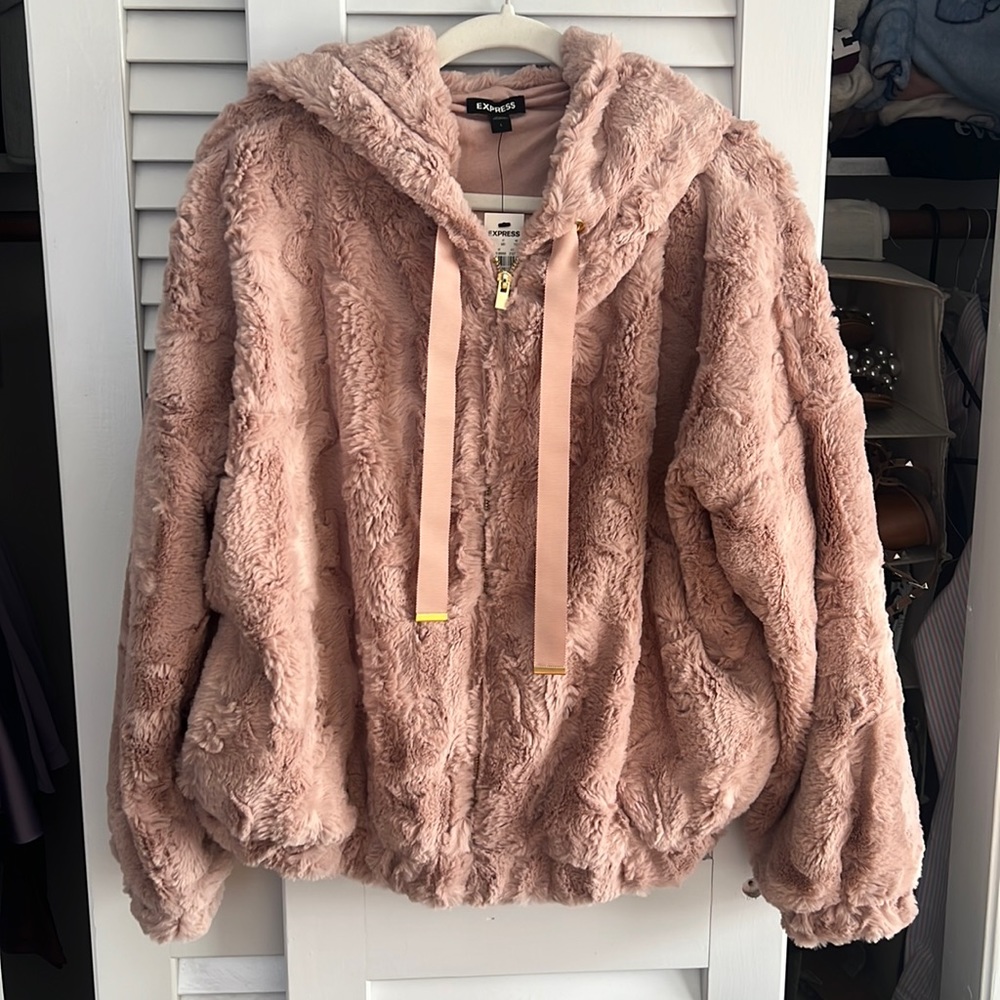 NWT Express Faux Fur Jacket Size Large!